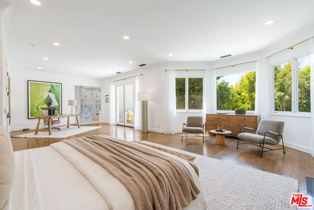11797 CHAPARAL Street, Los Angeles CA: https://media.crmls.org/mediaz/592b8a6f-9524-467c-8eed-7a516ca49bf9.jpg