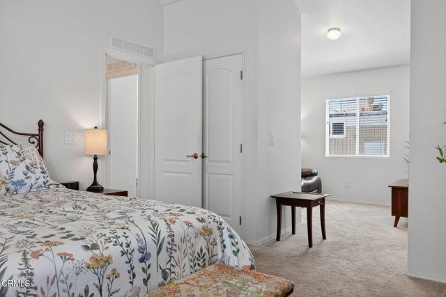 1075 Loma Drive, Ojai CA: https://media.crmls.org/mediaz/592ba47f-8ca0-400c-881b-153a512fc24e.jpg