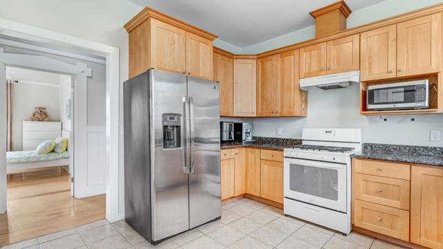 841 Geneva Avenue, San Francisco CA: https://media.crmls.org/mediaz/592beb14-9440-427e-9dd9-bf2eb96b8dcf.jpg
