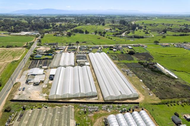 2150 Elkhorn Road, Castroville CA: https://media.crmls.org/mediaz/592c4d48-578c-4327-b3ea-9eb6f16083ae.jpg
