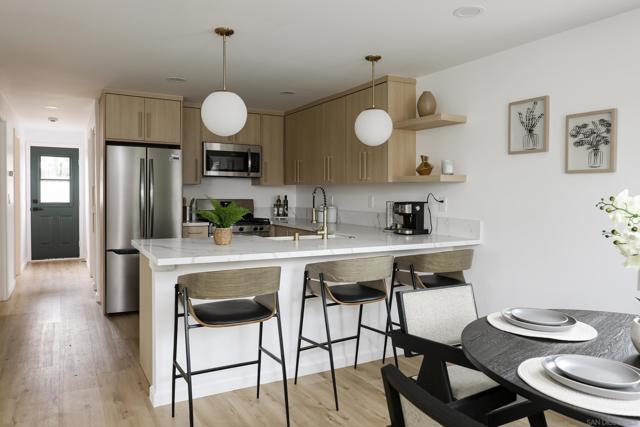 8210 Orchard Ave, La Mesa CA: https://media.crmls.org/mediaz/592c9a47-2388-45bd-9880-349dc233f76a.jpg