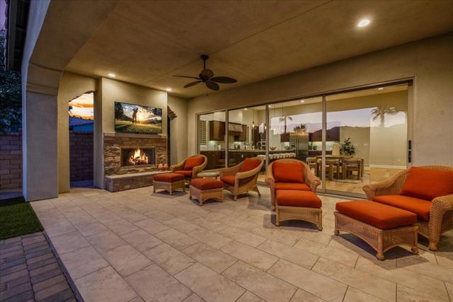 55120 Autumn Valley Court, La Quinta CA: https://media.crmls.org/mediaz/592d3799-0592-4cd1-9239-d7f6f2d7b21a.jpg