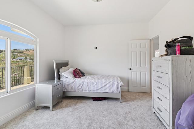 19075 Caesar Drive, Ramona CA: https://media.crmls.org/mediaz/592ed876-0268-4d48-966a-c6ad3f341aac.jpg