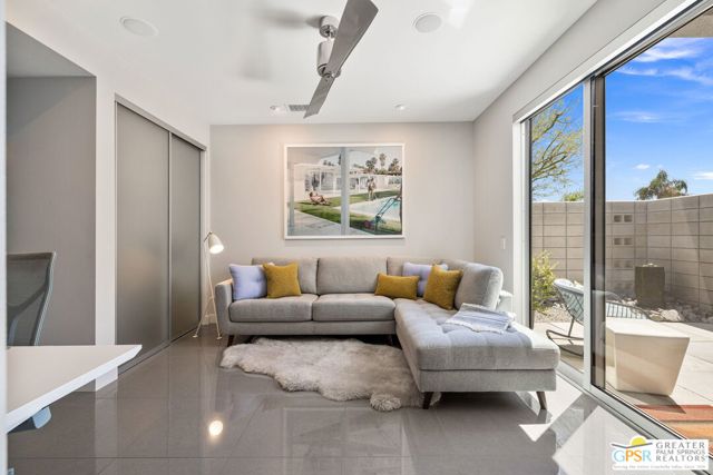 1449 N Via Miraleste, Palm Springs CA: https://media.crmls.org/mediaz/592eeac5-fb32-4ce8-a636-2f98af80f6ec.jpg