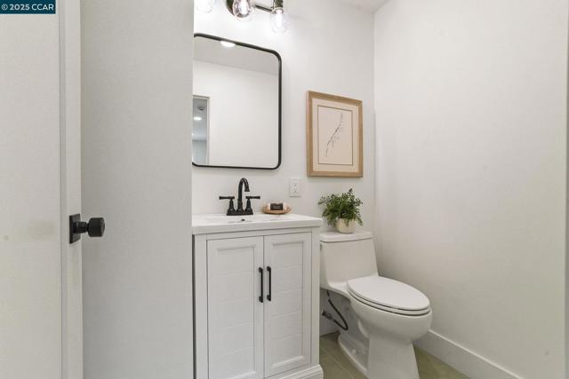 3715 Liscome Way, Concord CA: https://media.crmls.org/mediaz/592ef1f8-2fd9-4cd0-a2b4-b4414fcdcb31.jpg