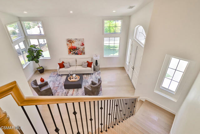 3327 Olivegrove Place, Thousand Oaks CA: https://media.crmls.org/mediaz/592f9a80-e393-4b62-a78c-1463fee0fc1a.jpg