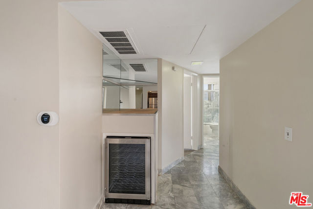 1010 Palm Avenue, West Hollywood CA: https://media.crmls.org/mediaz/592fe130-0ac8-4397-b596-9391f544920b.jpg