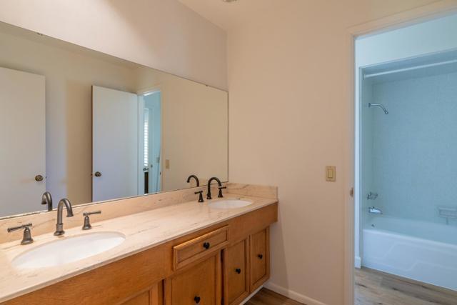 10 Ring Lane, Carmel Valley CA: https://media.crmls.org/mediaz/59303600-02f6-4c52-b809-d8986c043974.jpg