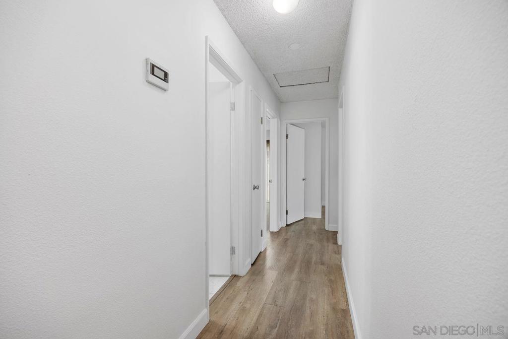 https://media.crmls.org/mediaz/59304e5c-9c4a-4901-9b39-c527cbdbe68d.jpg?preset=X-Large