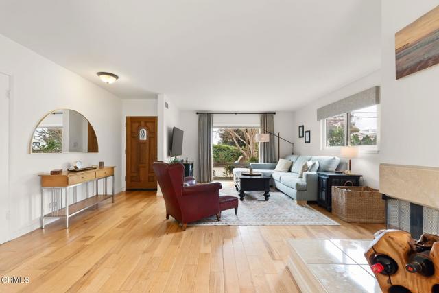 Detail Gallery Image 10 of 40 For 4725 Loma Vista Rd, Ventura,  CA 93003 - 3 Beds | 2 Baths