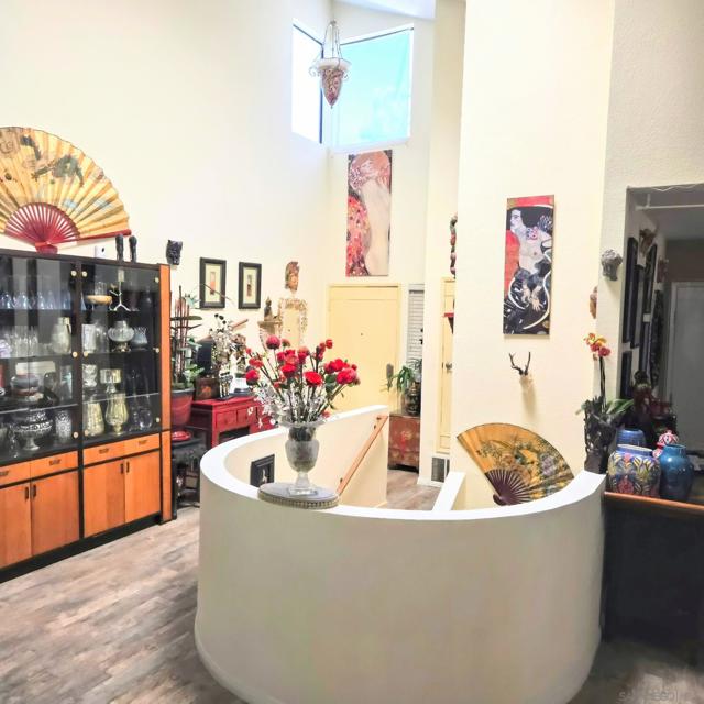 11407 Madera Rosa Way, San Diego CA: https://media.crmls.org/mediaz/5932f367-c75f-41a7-843e-4b7d3f98a66d.jpg