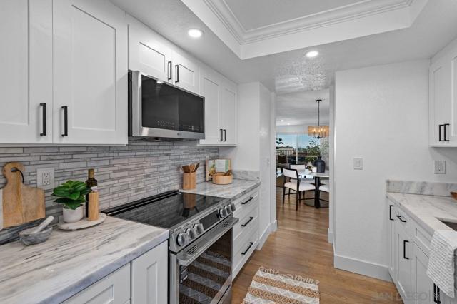 4732 Iroquois Ave, San Diego CA: https://media.crmls.org/mediaz/59335214-423d-48b5-9bbe-3c53c85f1741.jpg