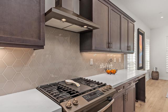 1941 Estancia Place, Escondido CA: https://media.crmls.org/mediaz/59335f8e-b139-4515-a223-573bf3c362d6.jpg