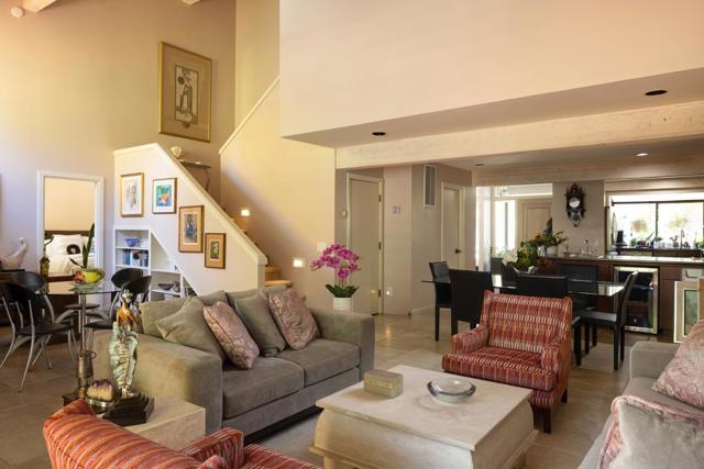 9662 Willow Court, Carmel CA: https://media.crmls.org/mediaz/59347d1b-4657-483a-808a-7397ab55cb40.jpg
