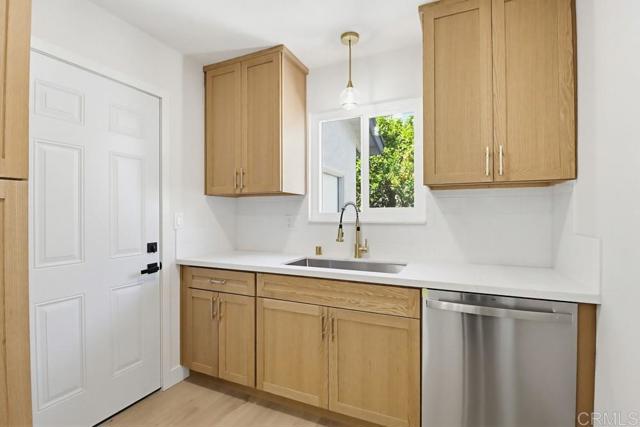 Detail Gallery Image 17 of 46 For 351 Ridgecrest Dr, San Diego,  CA 92114 - 3 Beds | 2 Baths