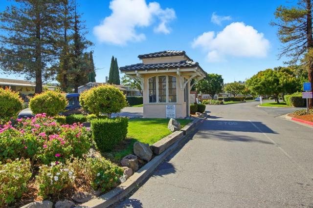 260 Chateau La Salle, San Jose CA: https://media.crmls.org/mediaz/5934f676-bdc5-4f88-854c-5552fc5fe1c5.jpg