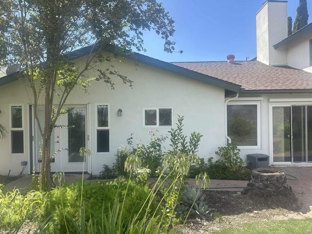 13539 Pequot Drive, Poway CA: https://media.crmls.org/mediaz/59355c23-0d6b-4b28-80d9-e239addc1eb2.jpg