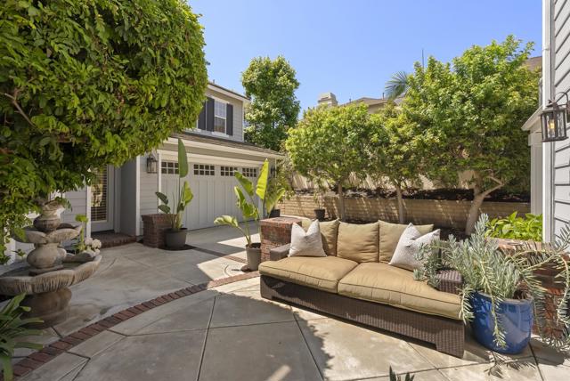 Detail Gallery Image 12 of 73 For 6257 Alverton, Carlsbad,  CA 92009 - 5 Beds | 4/1 Baths