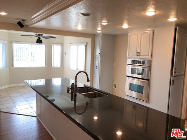 10723 Ridge Canyon Road, Rancho Cucamonga CA: https://media.crmls.org/mediaz/593716c5-f9f1-43c9-a4a9-fb77c89ca4aa.jpg