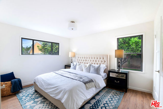 17209 Stagg Street, Van Nuys CA: https://media.crmls.org/mediaz/5937d501-184a-49ff-8247-9132141cbb33.jpg
