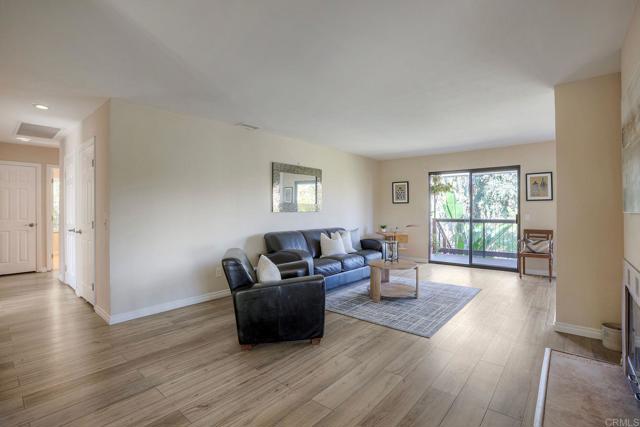 Detail Gallery Image 19 of 68 For 28242 Glenmeade Way, Escondido,  CA 92026 - 4 Beds | 3/1 Baths