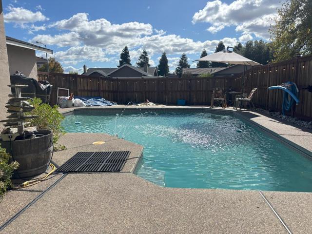 2724 Toland Drive, Fairfield CA: https://media.crmls.org/mediaz/593825f1-4cb1-4e04-b641-0a01ab53d139.jpg