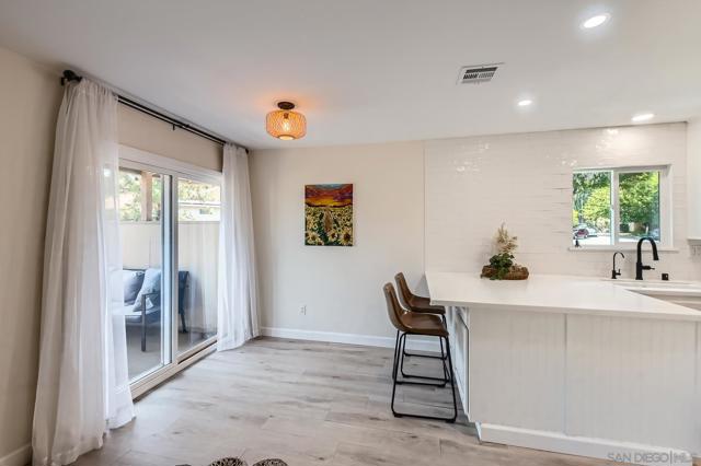 8039 Calle Fanita, Santee CA: https://media.crmls.org/mediaz/5938bb8a-522b-407d-a73f-1aa6195b6520.jpg