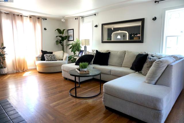 Image 3 of 41 For 2327 Avenue 133rd