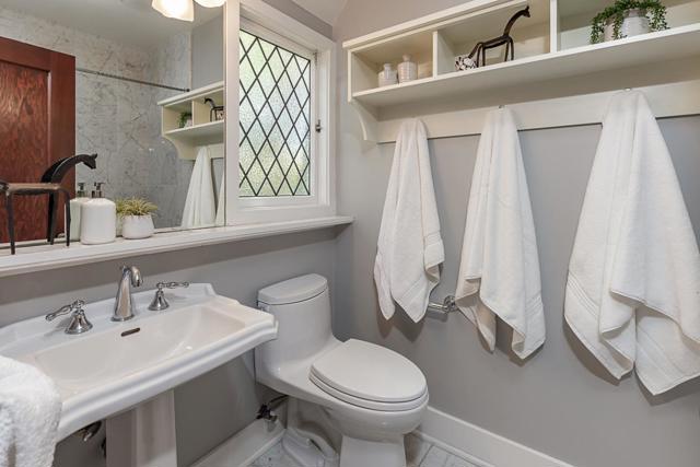 12791 Normandy Lane, Los Altos Hills CA: https://media.crmls.org/mediaz/5938f46e-d422-4b1f-936e-071a2525e706.jpg