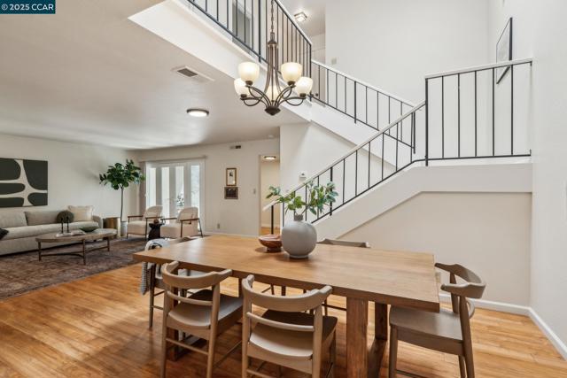 1560 Gilboa Dr, Walnut Creek CA: https://media.crmls.org/mediaz/593991d1-4603-4bbe-acd8-e0bdee3311c2.jpg