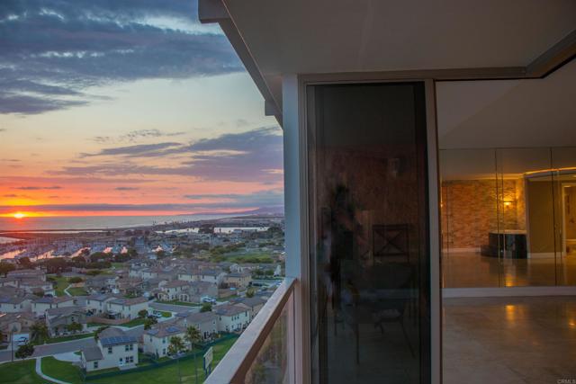 1200 N Harbor Drive, Oceanside CA: https://media.crmls.org/mediaz/593993a1-e729-4c07-9967-de042edad28b.jpg
