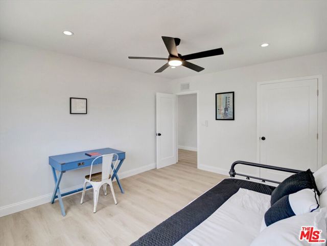 10315 Condon Avenue photo 22