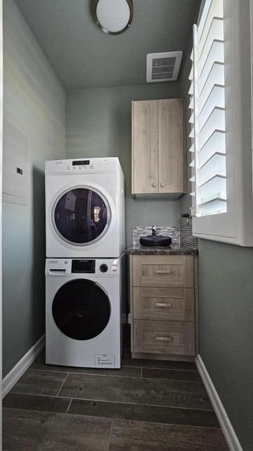 60553 Juniper Lane, La Quinta CA: https://media.crmls.org/mediaz/593a11aa-e70c-4d93-8114-a7e728ff66ba.jpg