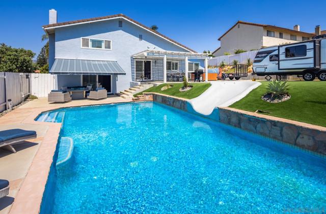3702 Country Trail, Bonita CA: https://media.crmls.org/mediaz/593b0d25-cb87-4ae1-a63e-31fb7a02077a.jpg