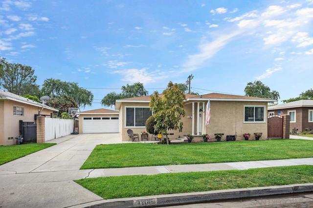 1106 E Santa Fe Ave, Fullerton CA: https://media.crmls.org/mediaz/593ca92f-aefd-481f-89d3-9a19434db154.jpg
