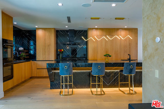 11848 Bel Terrace, Los Angeles CA: https://media.crmls.org/mediaz/593d4a5a-bc1b-4a9a-a850-afc425200a84.jpg