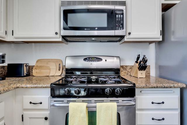 45603 Sutter Creek Road, Indio CA: https://media.crmls.org/mediaz/593dba8f-9ac5-4863-9268-d252427e4e56.jpg