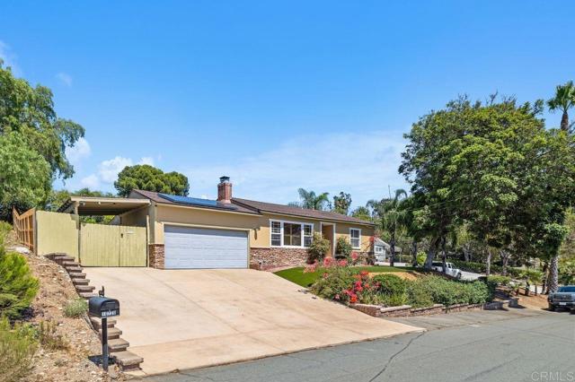 10720 Eureka Rd, Spring Valley CA: https://media.crmls.org/mediaz/593e6015-2d4a-4fae-a160-17368d83186f.jpg