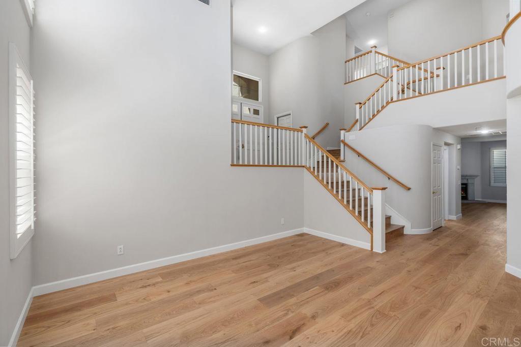 6085 Hillpointe Row - photo 16