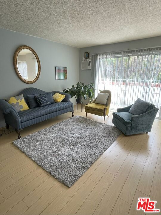 12205 GORHAM Avenue, Los Angeles CA: https://media.crmls.org/mediaz/593f6ba5-ac18-4e81-a98c-42067586a4b3.jpg