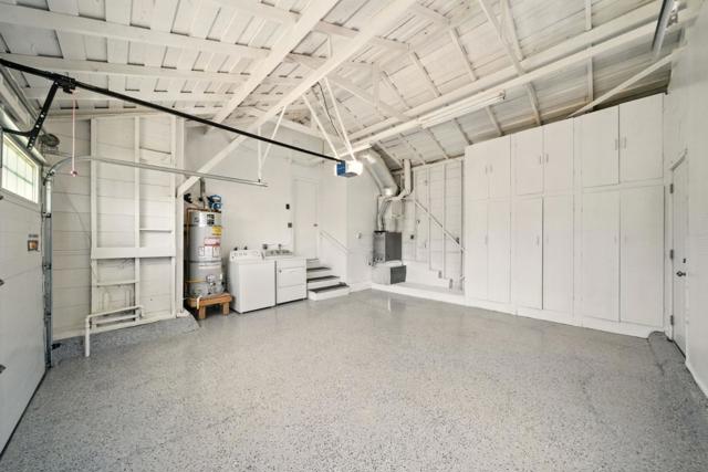 1405 Oakhurst Avenue, San Carlos CA: https://media.crmls.org/mediaz/5941c0a3-03b0-463b-8858-e93976942d70.jpg