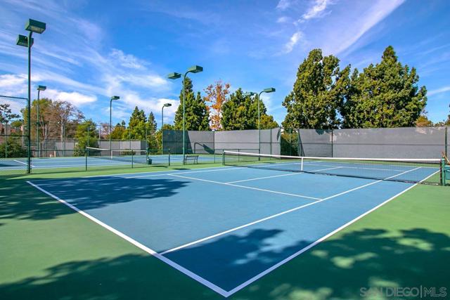 3205 Via Alicante, La Jolla CA: https://media.crmls.org/mediaz/59424729-f5ee-4304-bd42-4d06921dfc6a.jpg