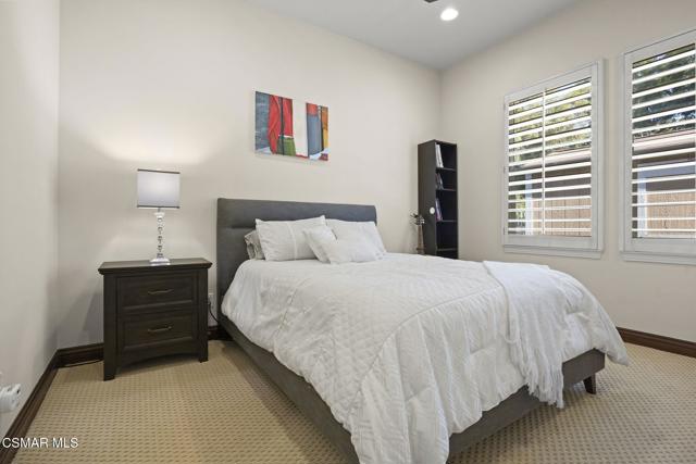 4988 Read Road, Moorpark CA: https://media.crmls.org/mediaz/5942c89b-07dc-4aed-9de5-f55d8653e709.jpg