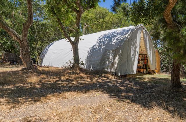 12167 Saddle Road, Carmel Valley CA: https://media.crmls.org/mediaz/5942f431-be37-494a-bdbf-8880c6b0b9fa.jpg