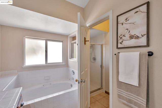 85 Duckhorn Place, Oakley CA: https://media.crmls.org/mediaz/594311b4-e7aa-4147-aae4-ca88f98dadc4.jpg