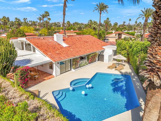 34 Lincoln Place, Rancho Mirage CA: https://media.crmls.org/mediaz/594355d7-ba10-4722-b72b-5c72e76d27db.jpg