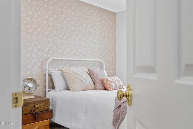 1015 Nolden Street, Highland Park CA: https://media.crmls.org/mediaz/59459828-3ebe-4437-9c15-61f017ad33de.jpg
