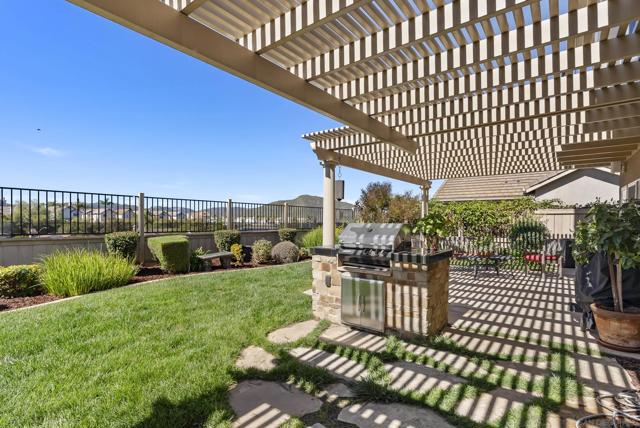 Image 50 of 61 For 18658 Locksley St