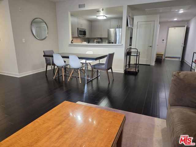 436 S Virgil Avenue, Los Angeles CA: https://media.crmls.org/mediaz/594737bf-5f09-484e-bde9-e30e25d39283.jpg
