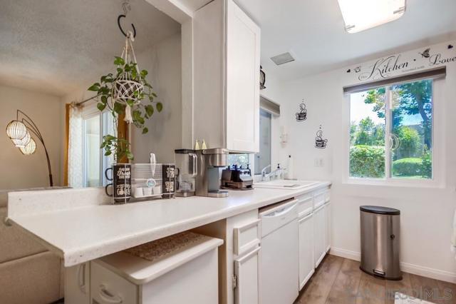 5350 Baltimore Drive, La Mesa CA: https://media.crmls.org/mediaz/5947b870-30b3-472e-8b16-87b2dc8f4fbb.jpg